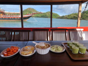Sewa Kapal Labuan Bajo - Lakotrip*com